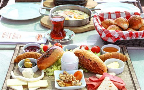 Top 13 Spots for the Best Breakfast in Istanbul (2024)