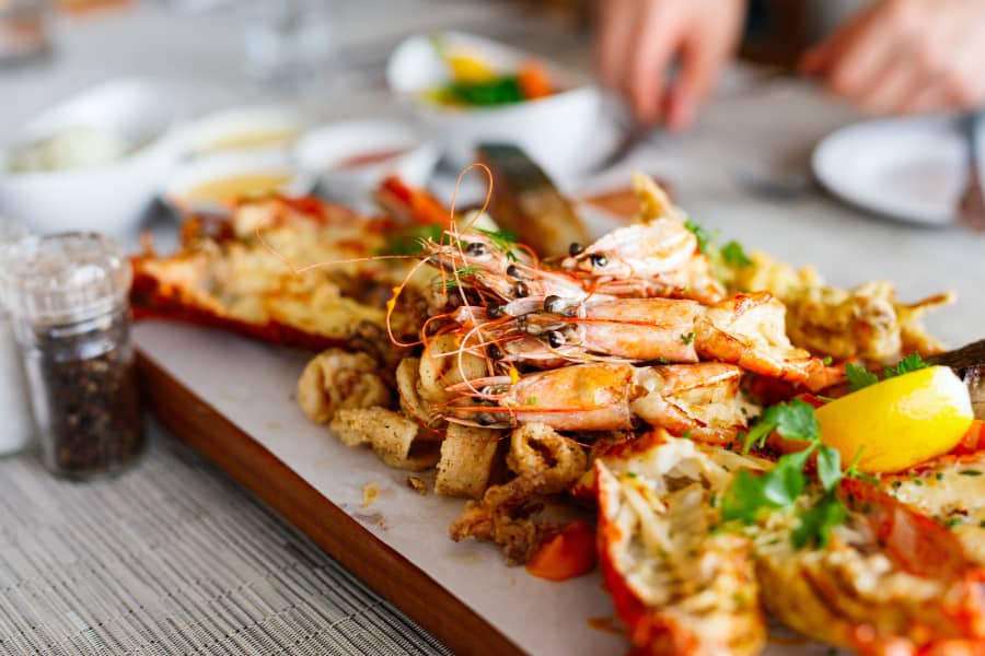 14 Best Seafood Restaurants In Honolulu You Must Try 2023 