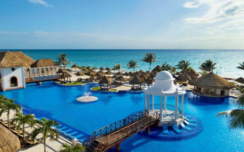 Dreams Sapphire Resort Pool Area