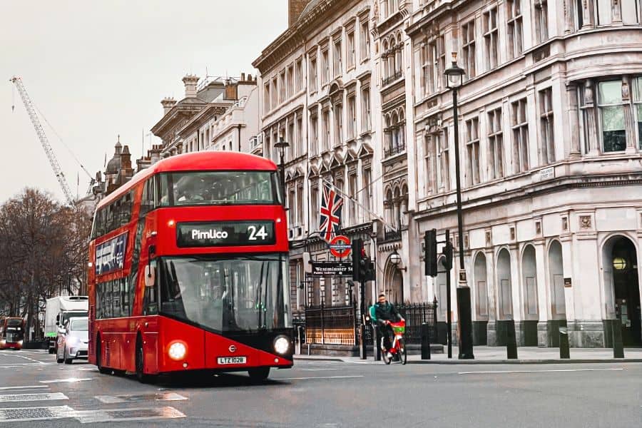 iconic red bus in london sp