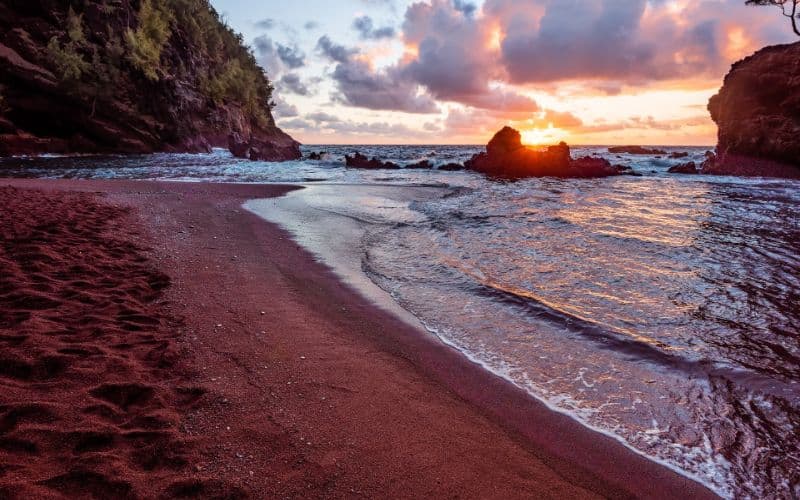 Kaihalulu Red Sand Beach maui sp