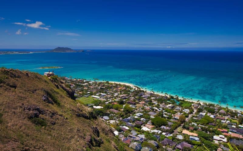 Hiking along the lanikai Pill Box trail in Honolulu Hawaii