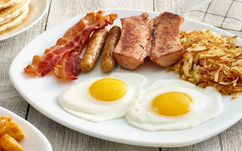 Eggs bacon and hash browns by Perkins Family Restaurant Niagara Falls