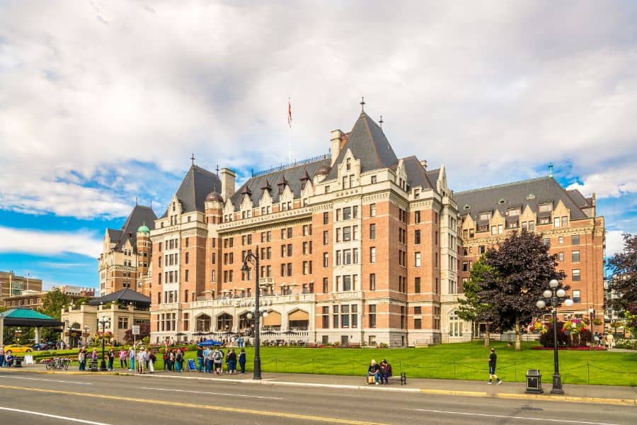 Fairmont Empress Review Best Luxury Hotel in Victoria (2024)