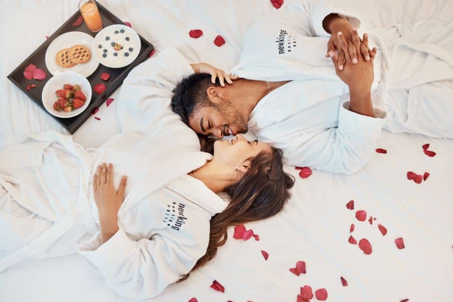 15 Romantic Hotel Date Night Ideas For Couples 2024 