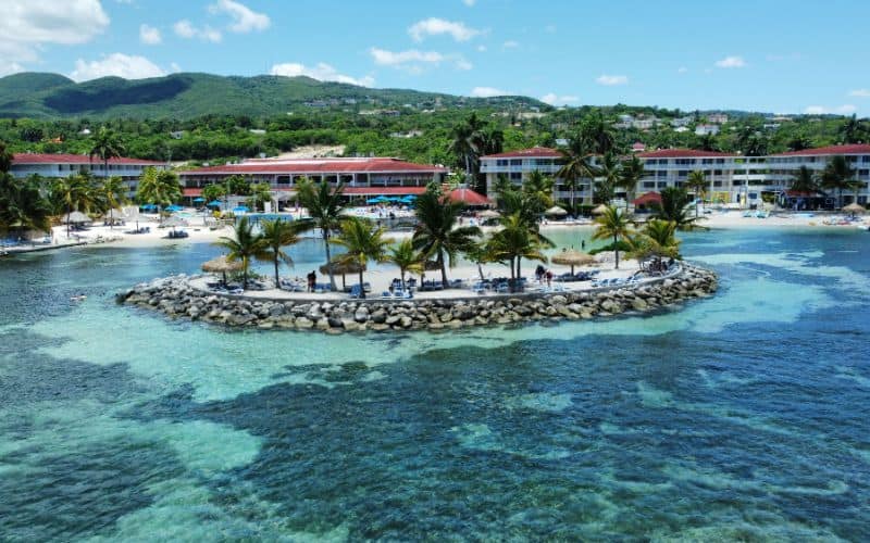 Montego Bay Hotels by the coast