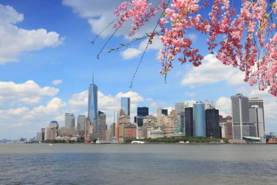 new york skyline during springtime
