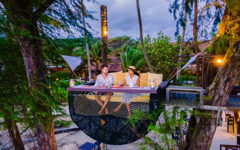 soneva kiri treepod dining