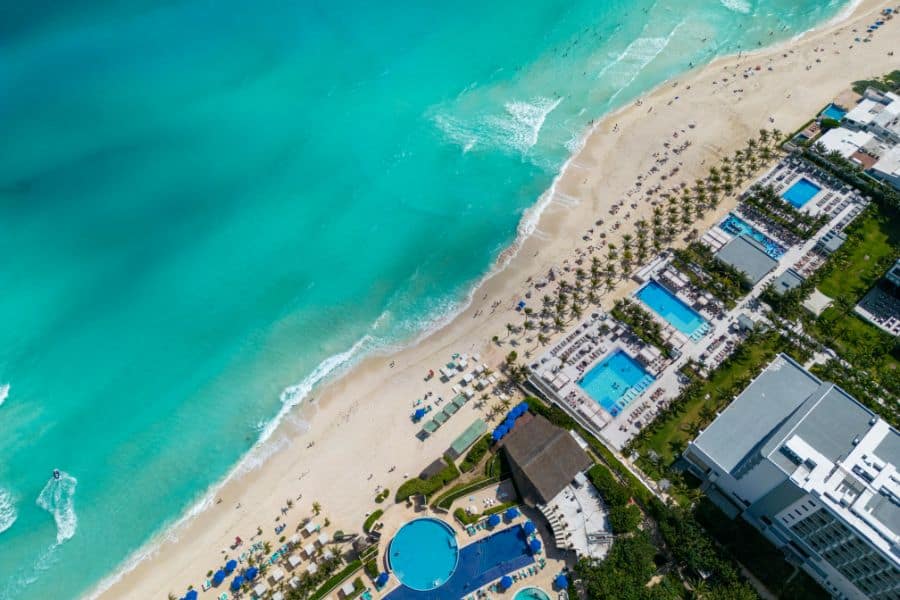 cancun shoreline with all inclusive resorts sp