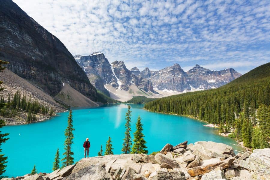 moraine lake view in banff