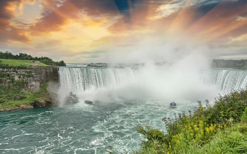 niagara falls sunset view