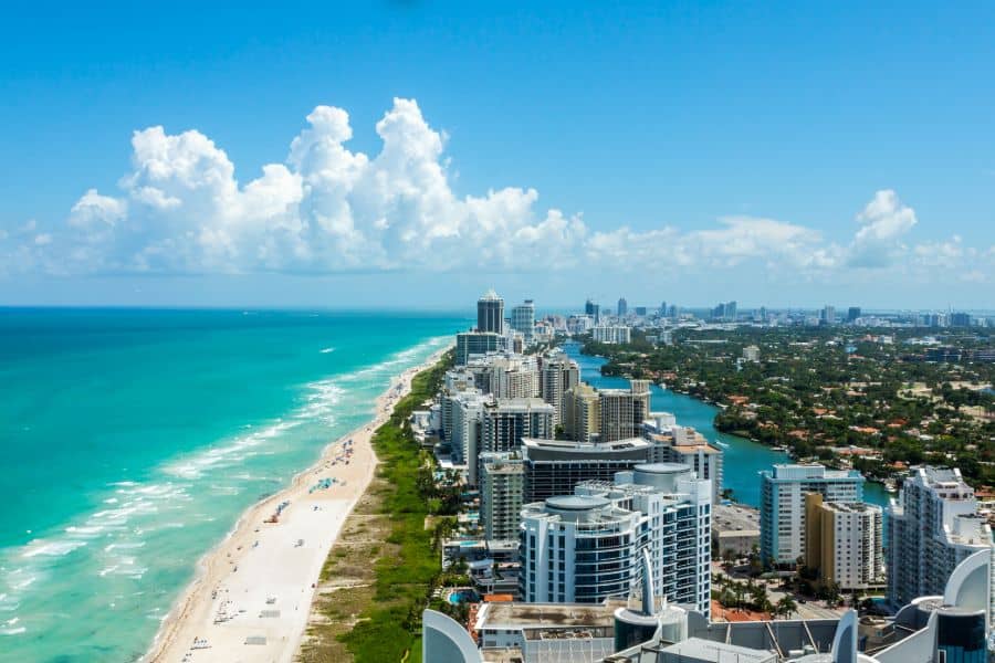 14 Best US States to Visit in March for Spring Break (2025)