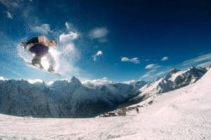 snowboarder in the air sp