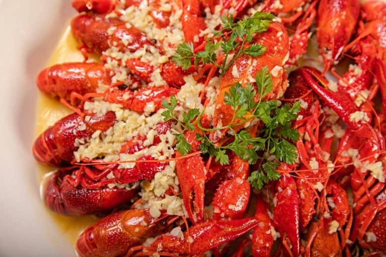 Cajun Crawfish Boil with Herbs sp