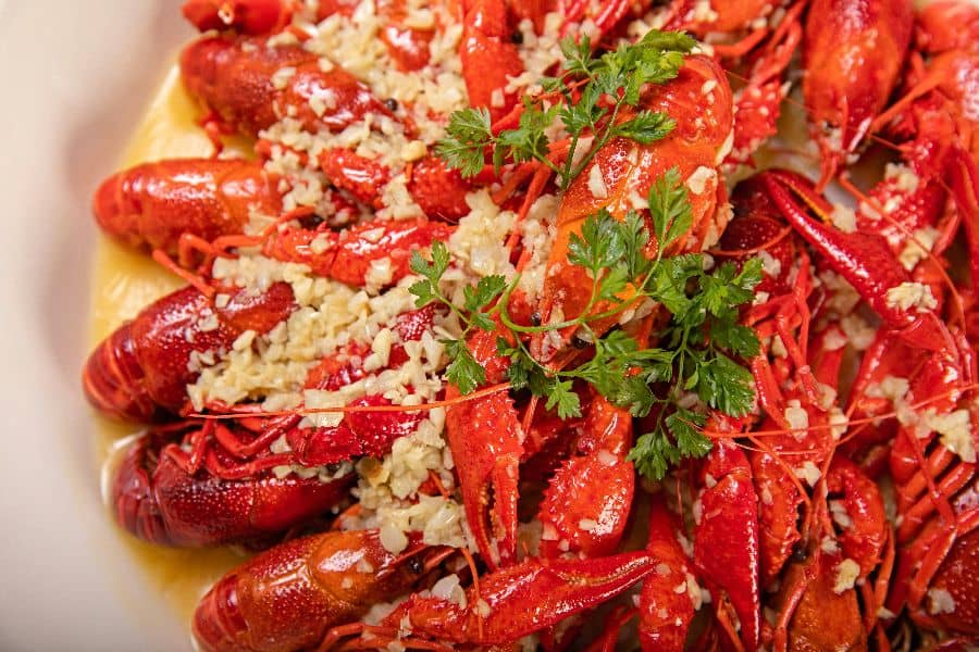 Cajun Crawfish Boil with Herbs sp