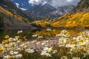 Scenic Fall Landscape at Maroon Bells Colorado sp