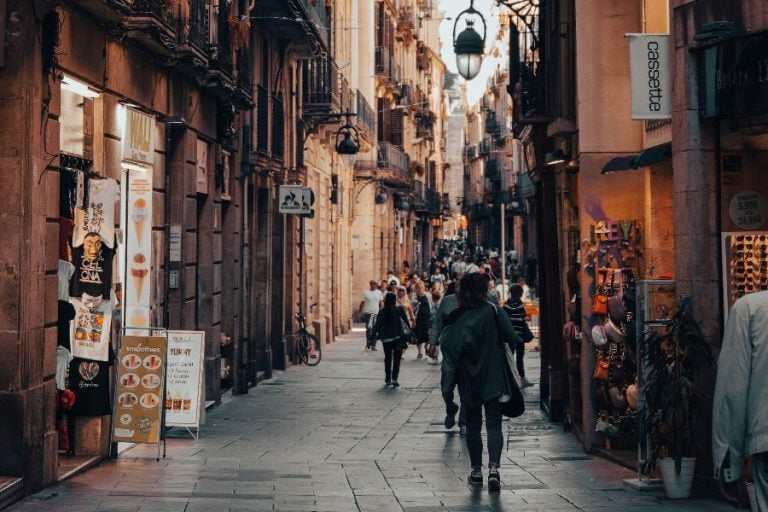 gothic quarter in barcelona sp
